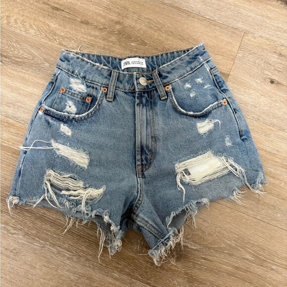 Zara Pants - Zara Blue Distressed Denim Woman's Jean Short Shorts Size 00